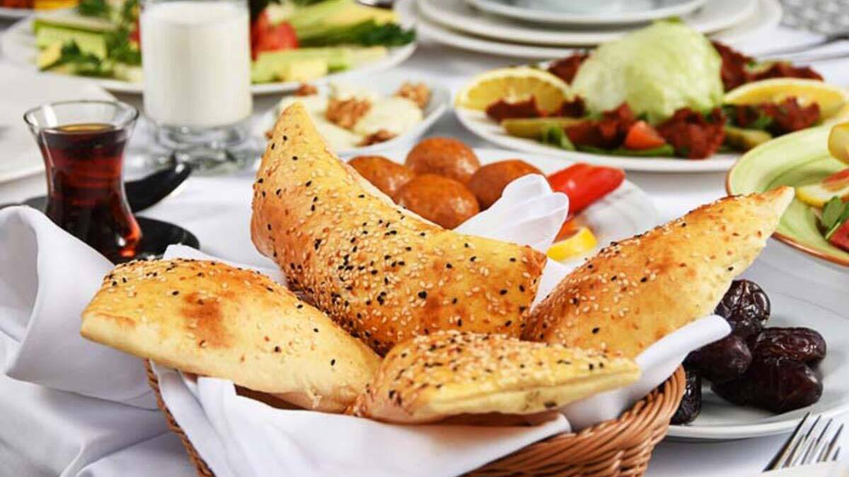 Oruç tutanlar dengeli beslenmeli