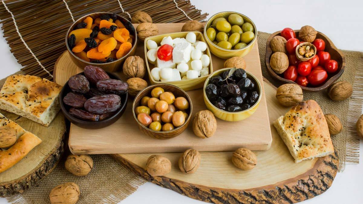 Oruç tutanlar dengeli beslenmeli