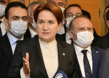 Akşener'den amiral gözaltılarına ilk tepki