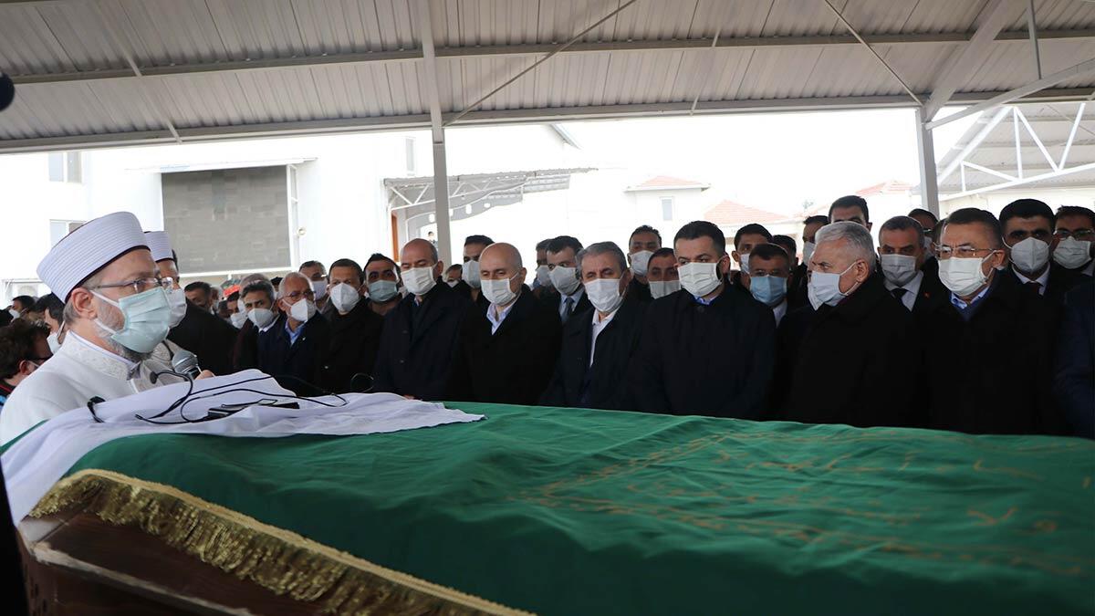 Abdulhamit Gül'ün annesi hayatını kaybetti