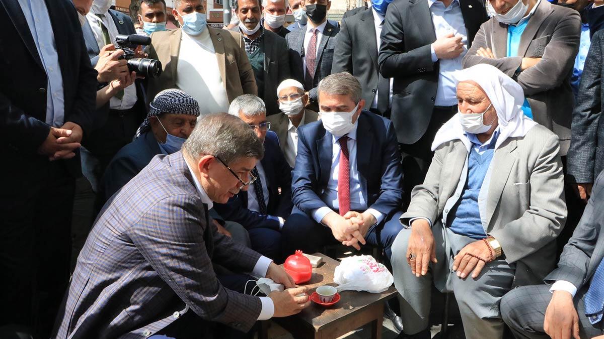 Ahmet Davutoğlu Şanlıurfa'da