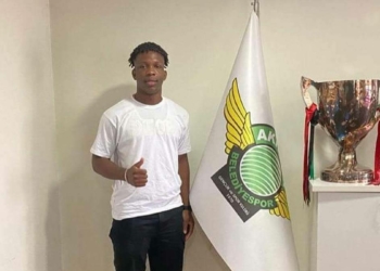 Akhisarspor'da devre arası transfer skandalı
