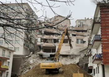 900 kişi mağdur oldu; Mahallede kira artışı tepkisi