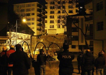 Ankara'da temeli kayan 21 bina boşaltıldı