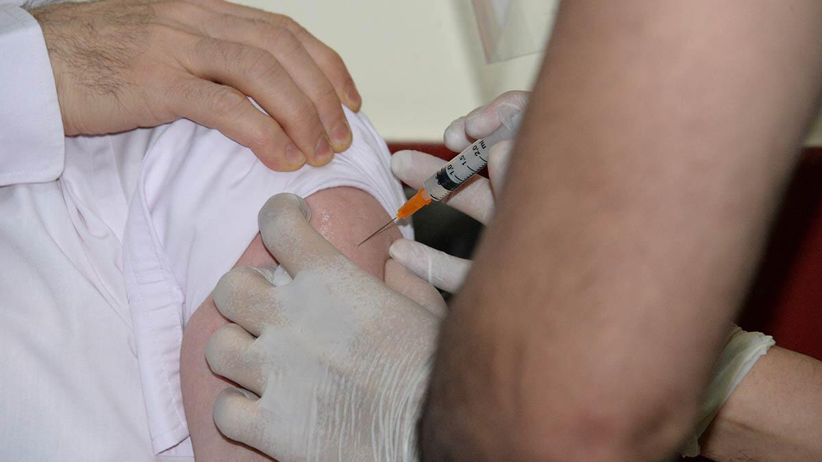 Çelen, "Antikorun gelişmemesi olması, korumadığı anlamına gelmemektedir. Bu konuyla ilgili farklı çalışmalar var" dedi.