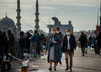 3'te 1 Kovid-19'a karşı bağışıklık kazandı