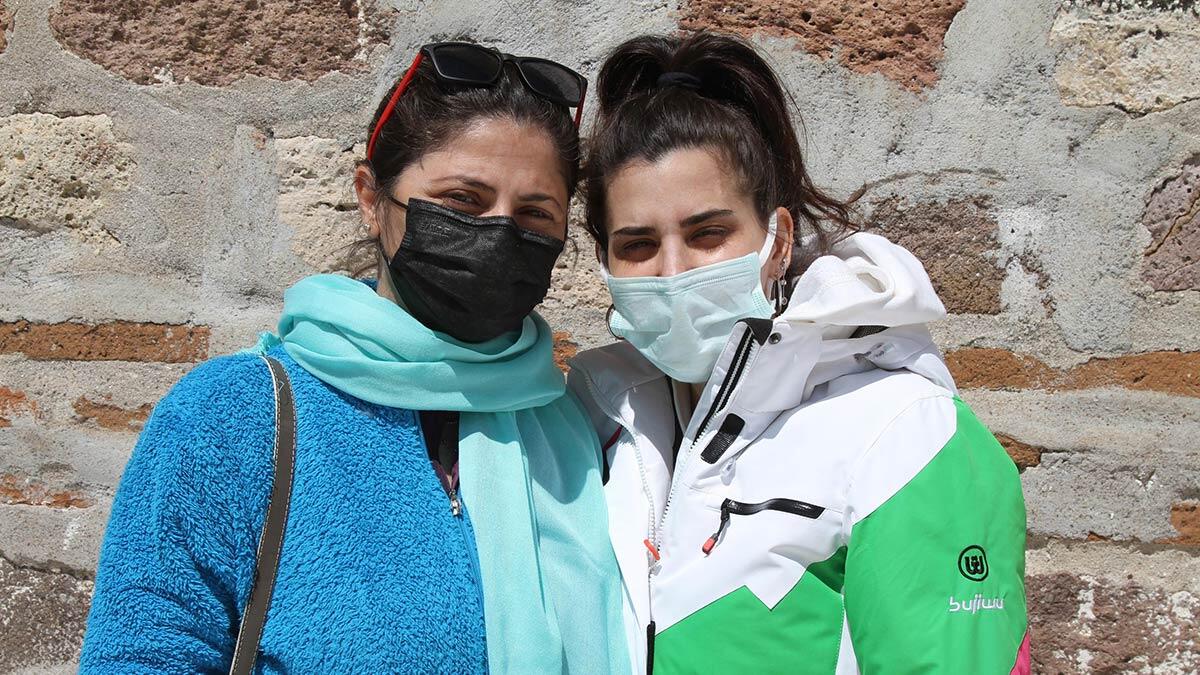 Kanser hastalığına yenik düşen Baba Levo olarak tanınan nefesli ustası müzisyen Levent Altındağ (67), vasiyeti üzerine 8 yıl önce taşındığı Balıkesir’in Ayvalık ilçesine bağlı turistik Altınova Mahallesi'ne toprağa verildi.