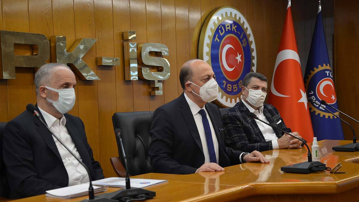 Çalışma ve Sosyal Güvenlik Bakanı Vedat Bilgin "Sosyal hakların korunması, geliştirilmesi açısından hep çözümden yana bir tavır sergileyeceğim" dedi.