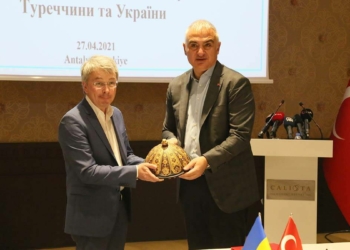 Turizm çalışanları mayıs sonunda aşılanmış olacak