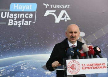 Türksat 5A yolculuğunun 4'te 3'ünü tamamladı