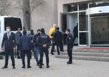 Bildiri soruşturmasında 14 emekli amiral adliyede