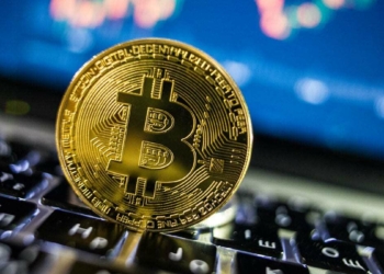 Bitcoin 60.000 dolar sınırına yükseldi