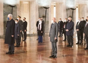 Volkan Bozkır Anıtkabir'i ziyaret etti