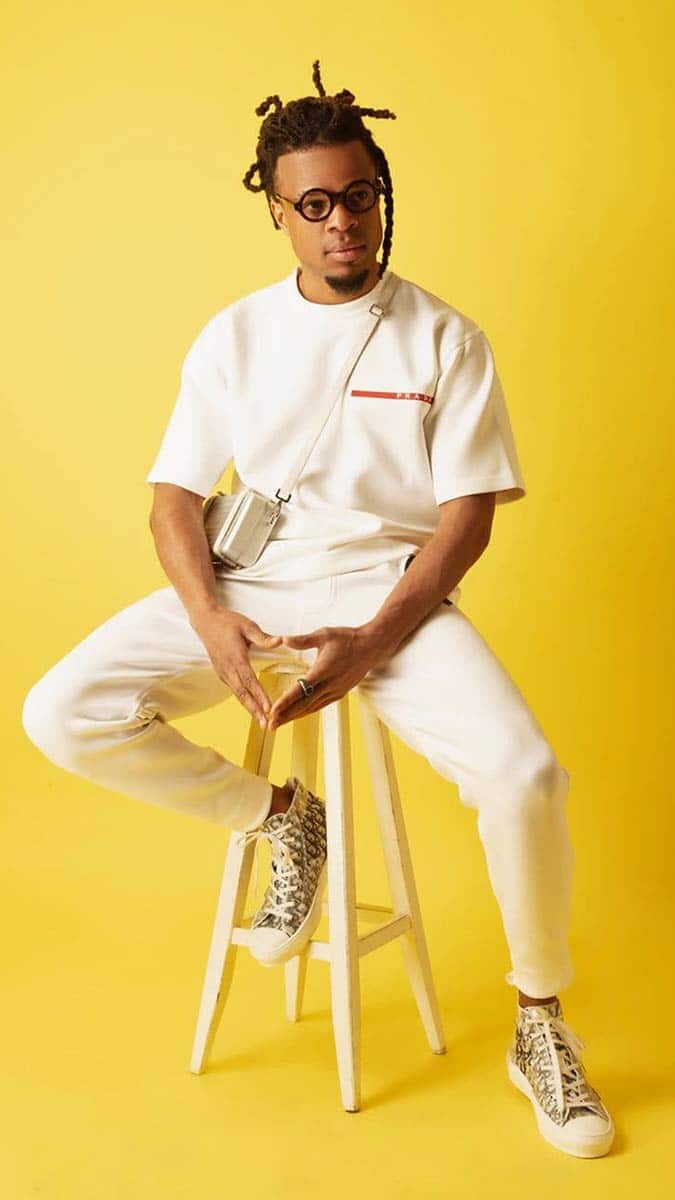 Çaykur Rizespor'un yıldız futbolcusu Loic Remy, imajıyla dikkati çekti.