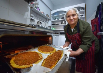 Çölyak Pastanesi glutensiz lahmacun yaptı