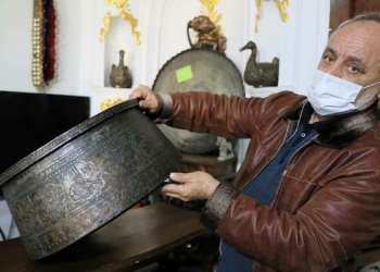 Çöpten çıkardığı antikalar açık artırmada
