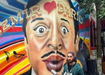 Dario Moreno'nun portresi duvara resmedildi