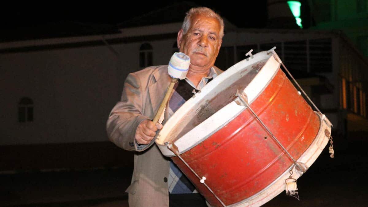 Denizli'nin yarım asırlık ramazan davulcusu