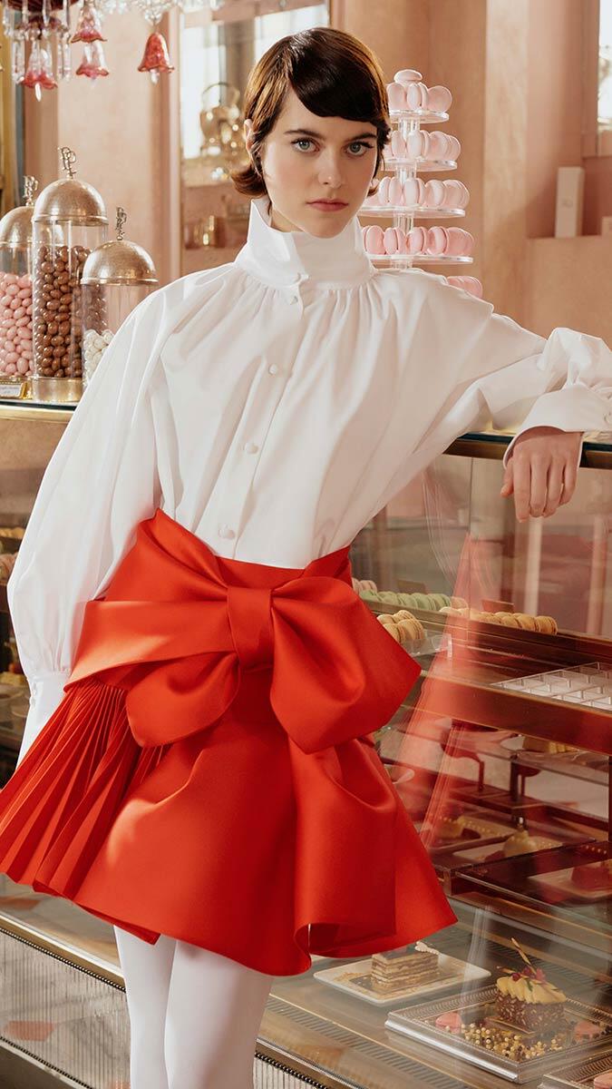 Fashıon Week İstanbul'un açılış konuşması Ticaret Bakanı Ruhsar Pekcan, Türkiye İhracatçılar Meclisi Başkanı İsmail Gülle ve İHKİB Yönetim Kurulu Başkanı Mustafa Gültepe tarafından gerçekleştirildi.