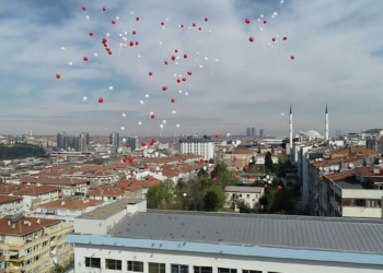 23 Nisan'da 101 okuldan 101'er balon
