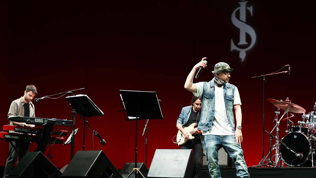 İş Sanat 21. sezonuna mayıs ayı etkinlikleriyle veda ediyor. İstanbul Ensemble yine şef Serdar Yalçın yönetiminde bu kez kapanışa imza atacak.