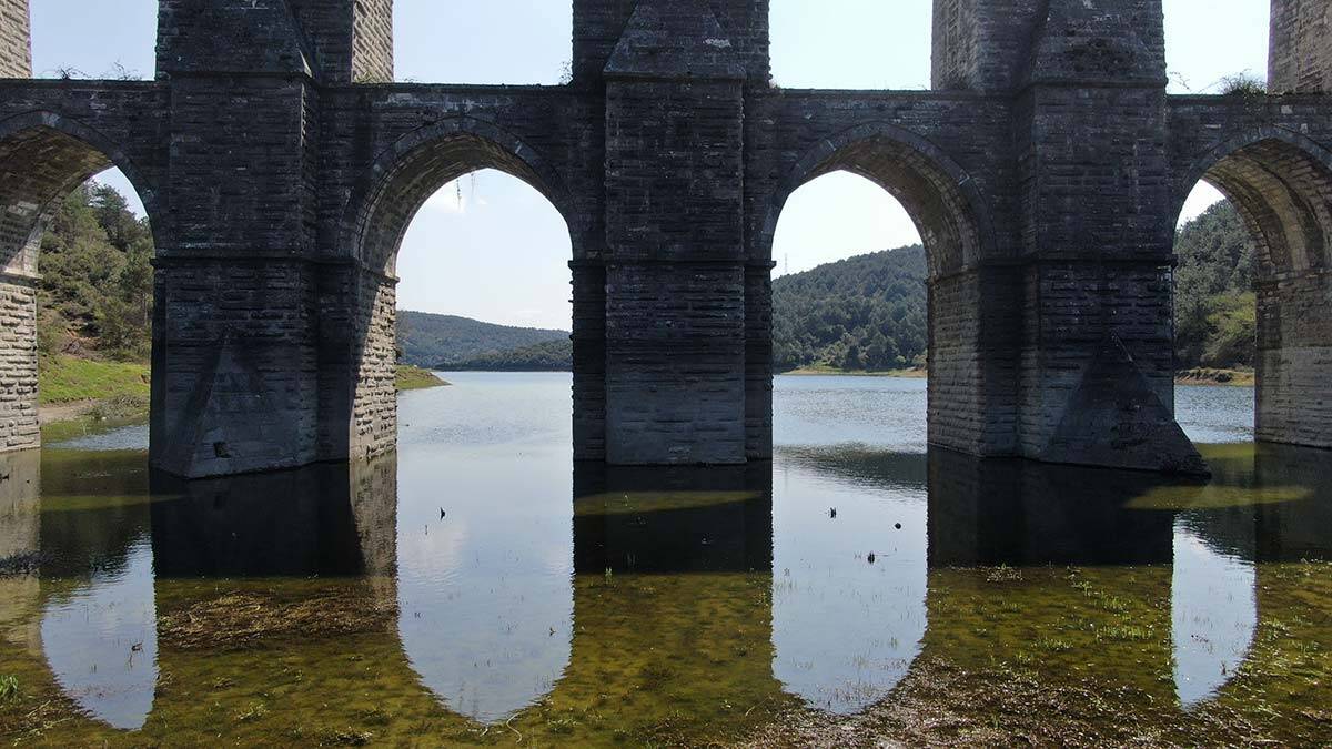 İstanbul'un barajlarında doluluk yüzde 81.11 olarak ölçüldü. Doluluk oranı yüzde 66.26'a ulaşan Alibeyköy Barajı'ndaki son durum havadan görüntülendi.