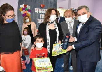 Karneyle birlikte satranç kitabı dağıtılacak