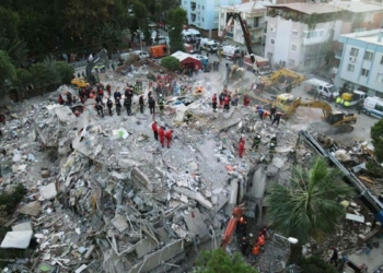 İzmir depreminde 22 gözaltı kararı