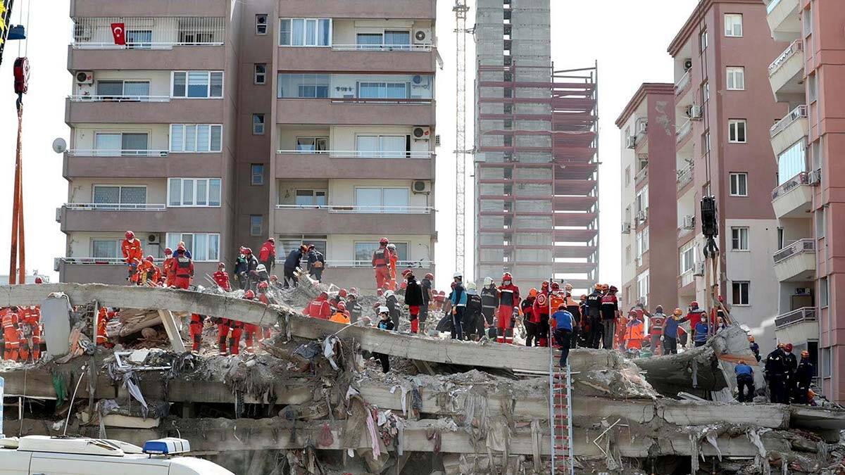 İzmir depremiyle ilgili gözaltı sayısı 19 oldu