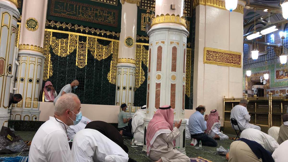 Ramazan ayına kısa bir süre kalırken, Kabe'de Ramazan hazırlığı başladı. Kovid-19 tedbirleri üst seviyeye çıkarıldı.