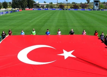 Kadın Milli Takımlar Teknik Heyeti 23 Nisan'ı kutladı