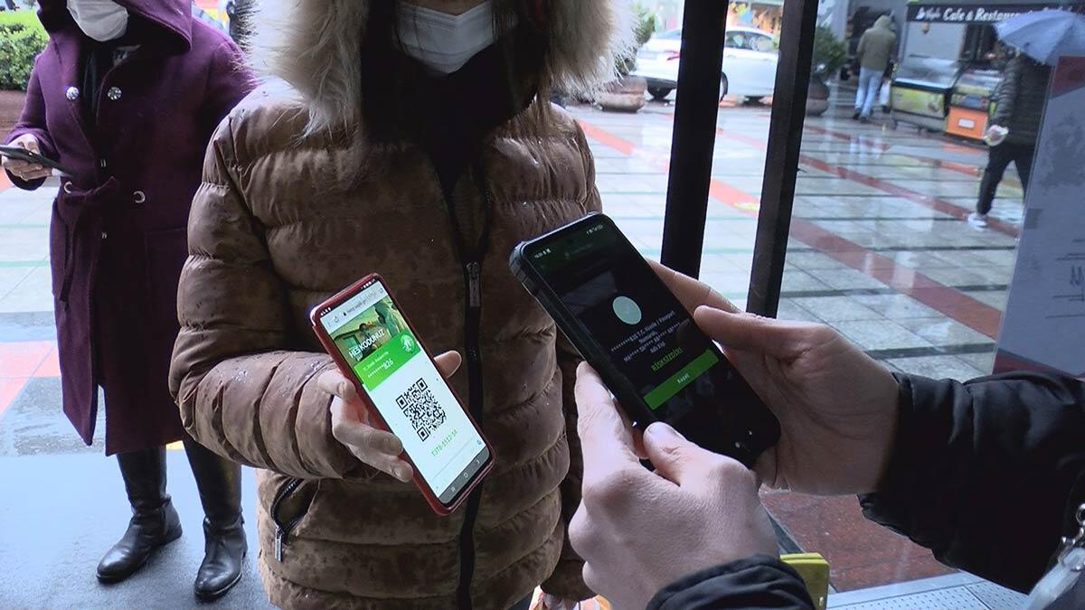 Sahtekarlar bu kodları ya negatif bir tanıdıklarından ya da sosyal medyada HES kodlarını paylaşanlardan buluyor.