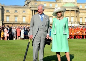 Buckingham Sarayı'nın bahçesi halka açılıyor