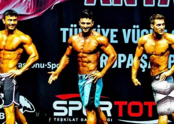 Fitness Şampiyonası'nda Türkiye şampiyonu oldu