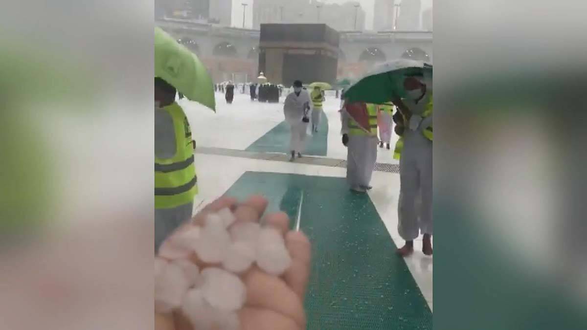 Mekke'de ceviz büyüklüğünde dolu yağdı