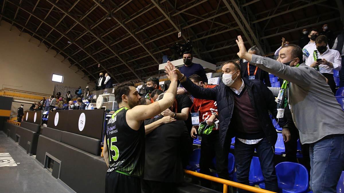 Merkezefendi şampiyonluk yolunda liderliğe kurulup bitime 3 hafta kala tarihinde ilk kez Süper Lig'e çıkma yolunda dev bir adım atacak.