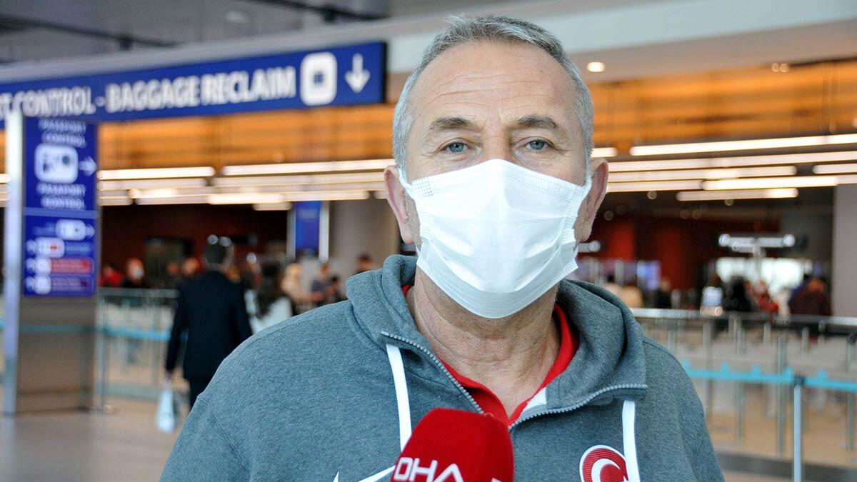 Avrupa Halter Şampiyonası'nda 3 bronz madalya kazanarak Avrupa üçüncüsü olan Melike Günal'ın da bulunduğu milli halterciler yurda döndü.