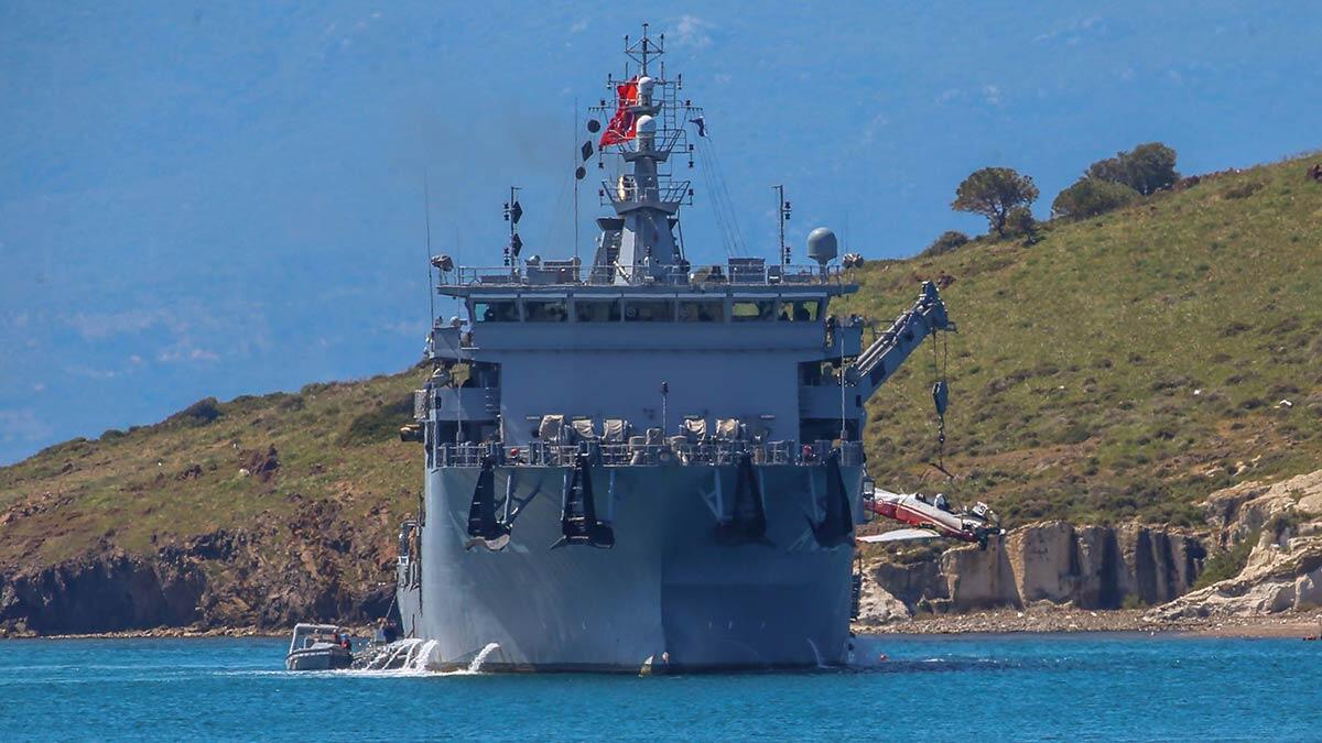 MSB: İzmir'de düşen KT-1 tipi uçak çıkarıldı