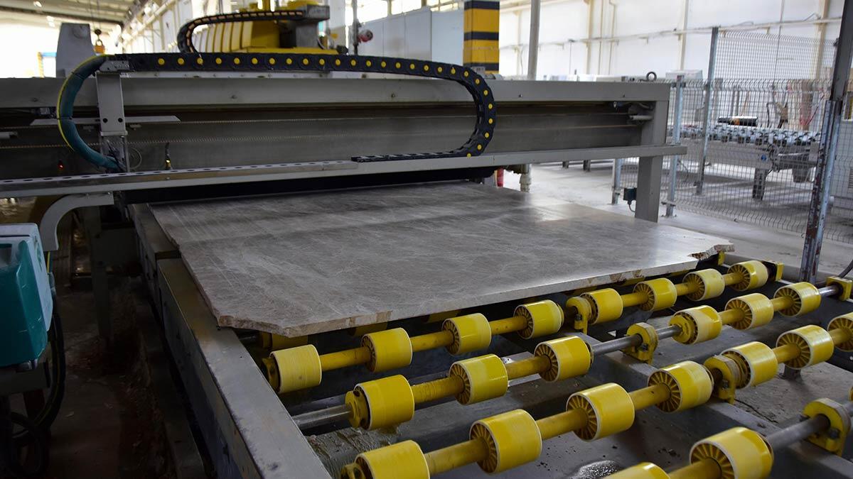 Muğla'daki mermerciler konteyner sıkıntısı ve navlun ücretlerindeki yükselme dolayısıyla ihracatta sıkıntı yaşıyor.