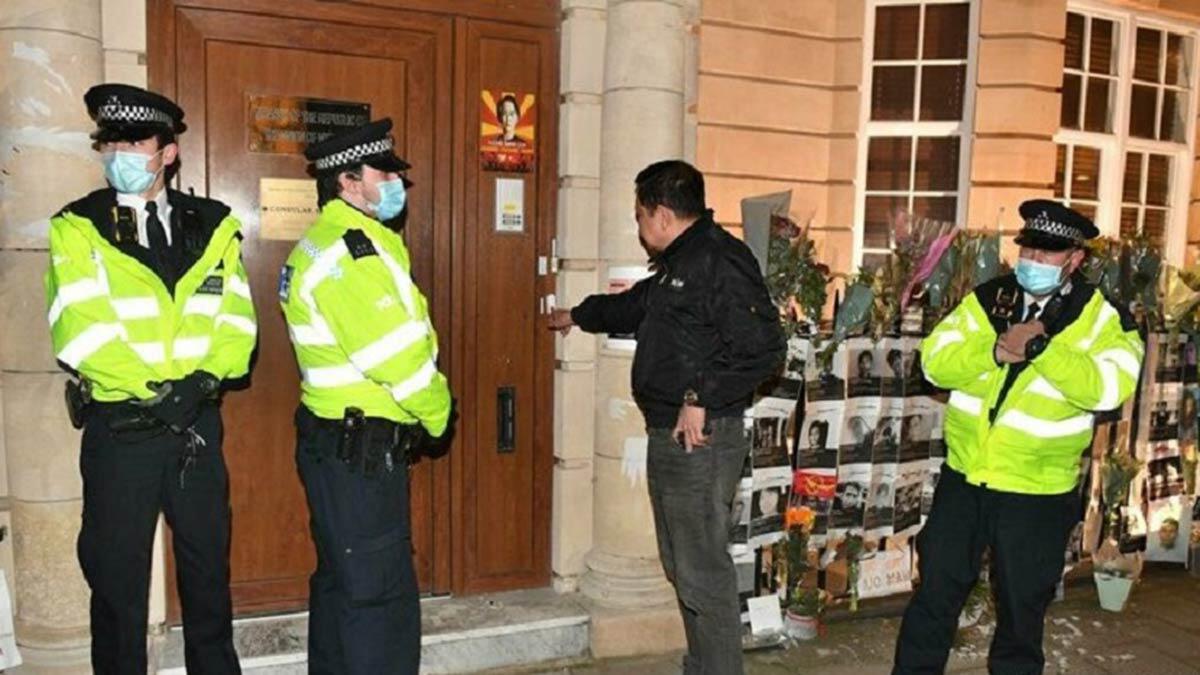 Kyaw Zwar Minn elçilik binasına alınmadı