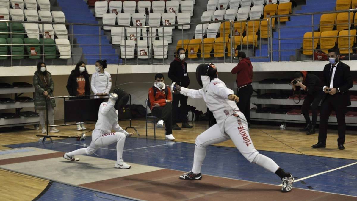 Aleyna Ertürk yıldızlar epe kategorisinde ilke imza attı