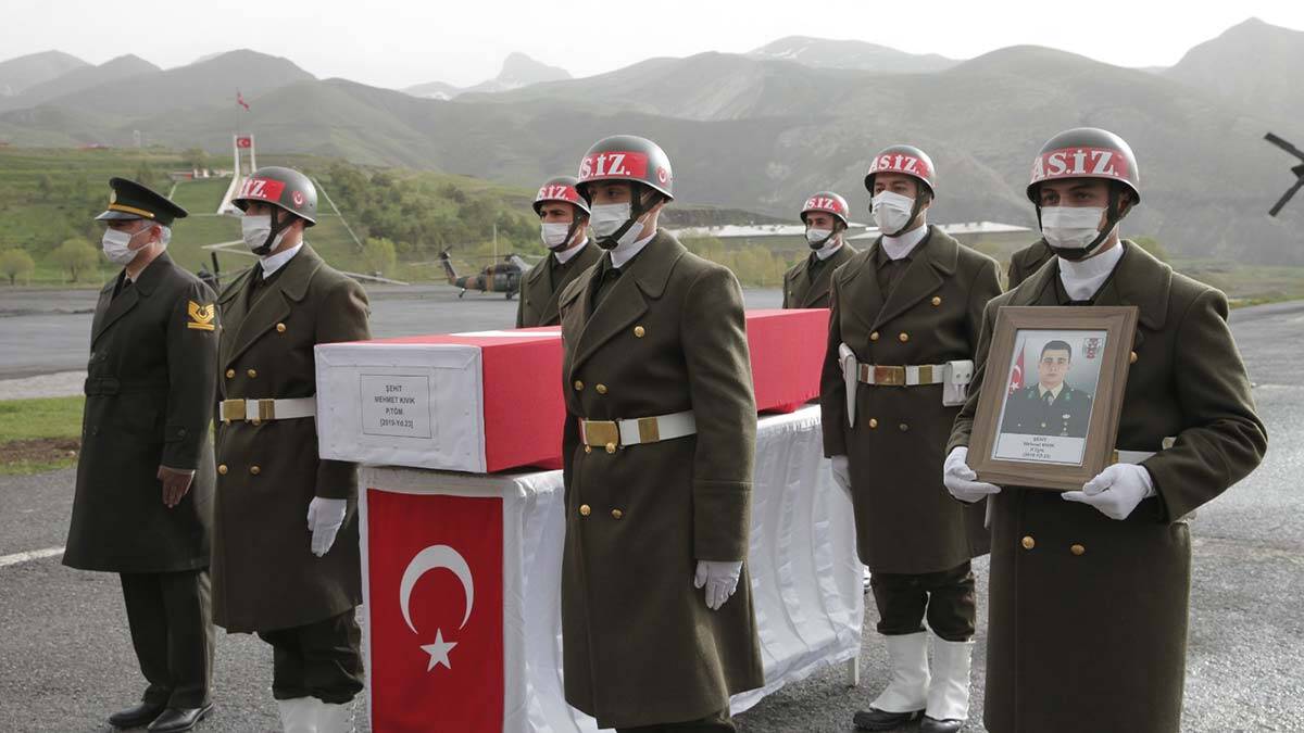 İzmir'e şehit ateşi düştü