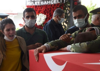 Şehit Mehmet Kıvık son yolculuğuna uğurlandı