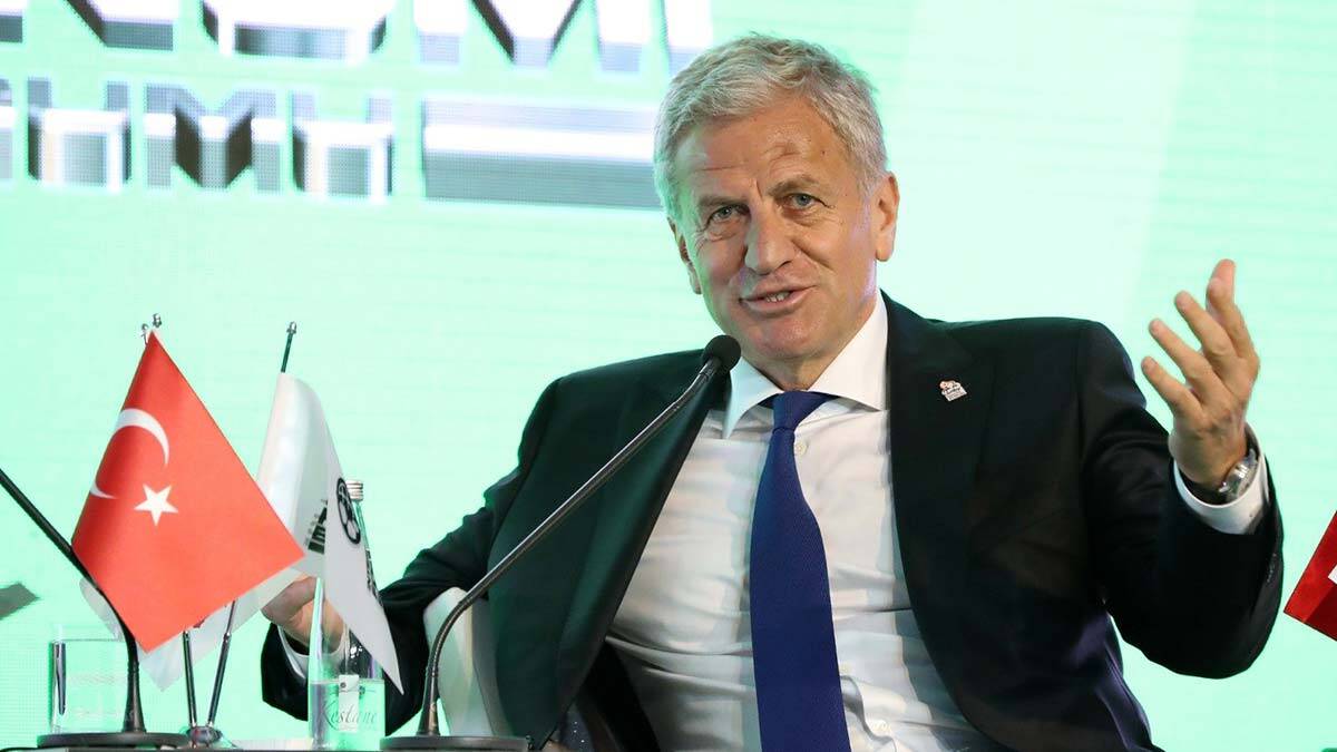 Servet Yardımcı: Türkiye için gurur verici