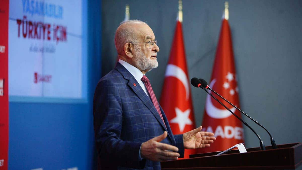 Karamollaoğlu, "Ramazan ayı dertlerimizi paylaşma ayı birbirimizin dertleri ile dertlenme ayıdır. Ramazan Ayı’nda en büyük meselemiz geçim" dedi.
