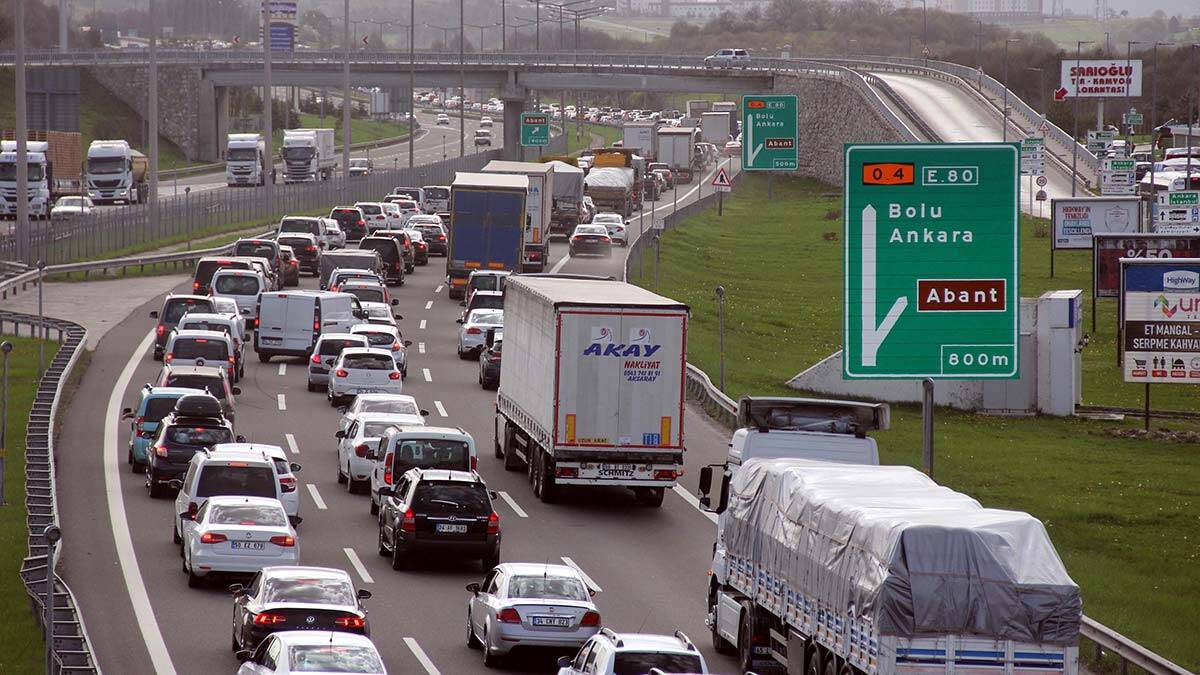 Tam kapanma öncesi araç yoğunluğu