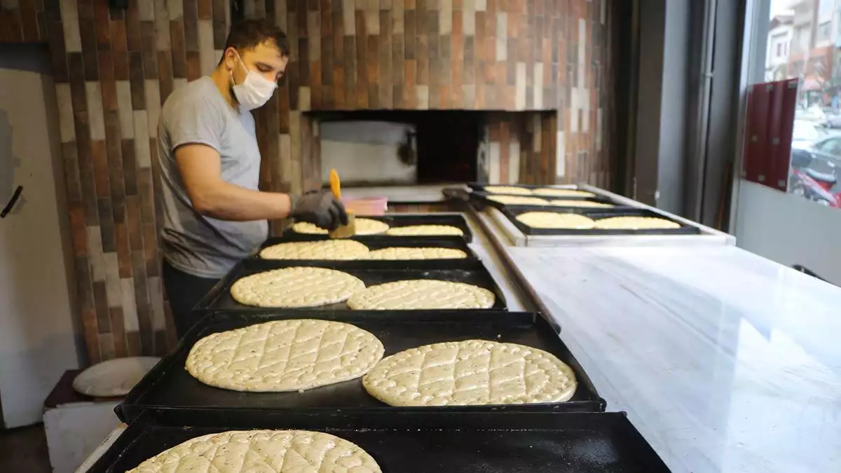 Tokat çöreği iftar ve sahur sofralarını süslüyor