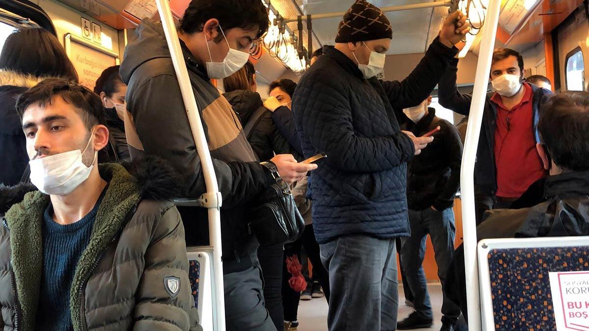 Toplu taşımadaki kalabalıklar azaltılmalı