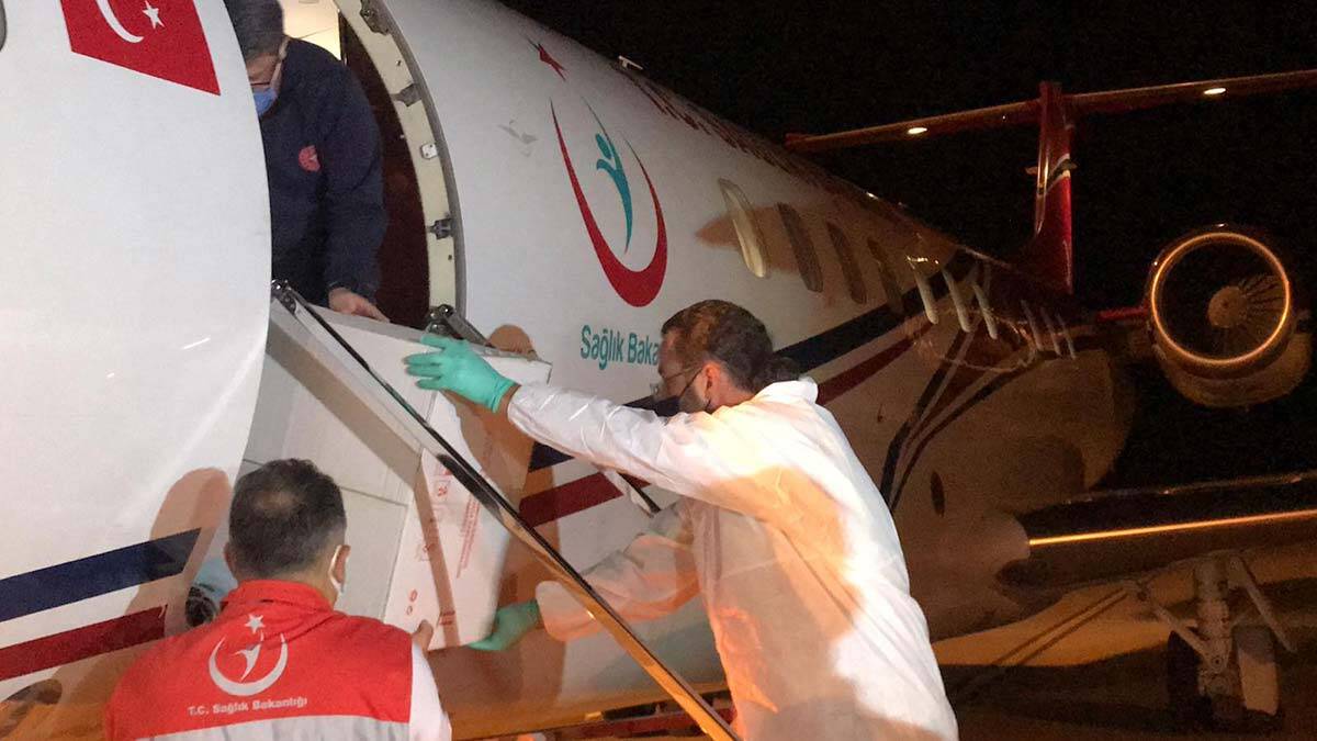 Türkiye KKTC'ye 40 bin doz Sinovac aşısı daha gönderdi 