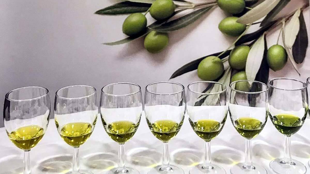 Türkiye'nin ilk ve tek uluslararası zeytinyağı kalite yarışması 9 ülkeden 24 jüri üyesinin katılımıyla 29 Mayıs- 1 Haziran arasında Edremit'te yapılacak.